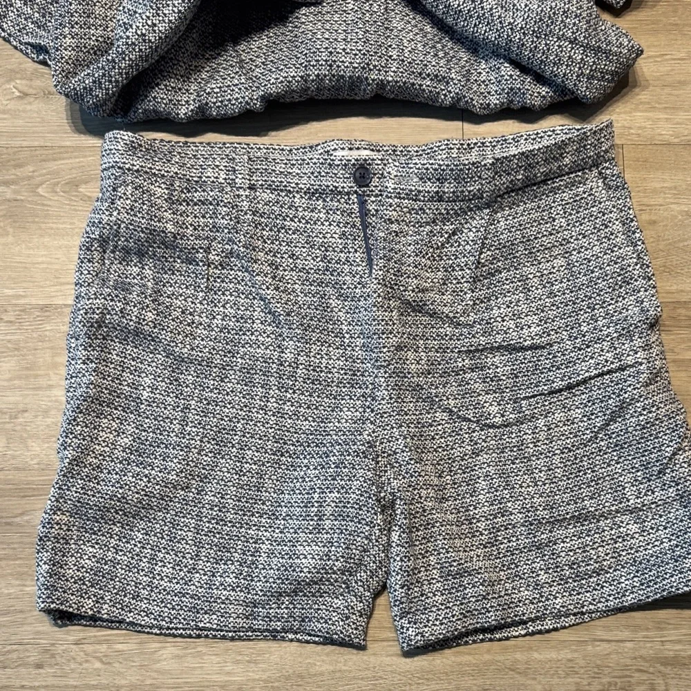 Blue and White Button-Up Shirt and Shorts Set by H&M - Picture 9 of 9